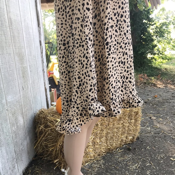 Nwt, cheetah print ruffled trim dress - Picture 10 of 12